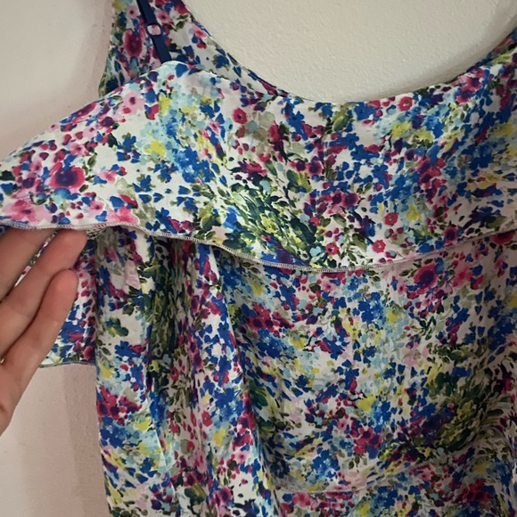 Guess Floral Flowy Crop Top - Picture 4 of 7